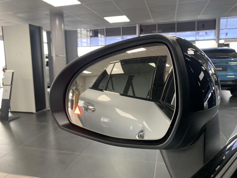 Image Mercedes-Benz GLC SUV GLC 400 e  Hybrid EQ 4MATIC AMG Line +  GLC 400 e  Hybrid EQ 4MATIC AMG Line + GLC 400 e  Hybrid EQ 4MATIC AMG Line +