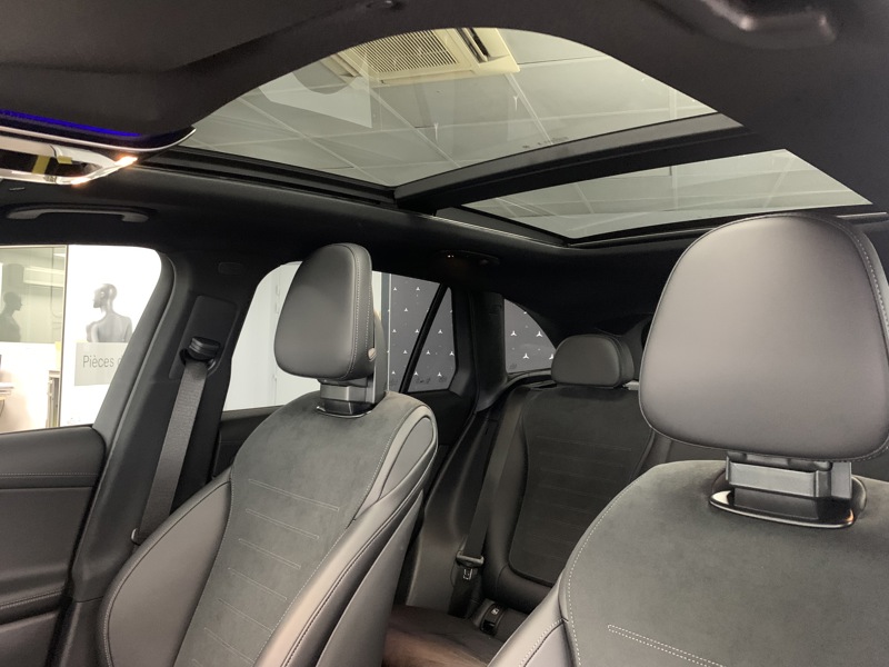 Image Mercedes-Benz GLC SUV GLC 400 e  Hybrid EQ 4MATIC AMG Line +  GLC 400 e  Hybrid EQ 4MATIC AMG Line + GLC 400 e  Hybrid EQ 4MATIC AMG Line +