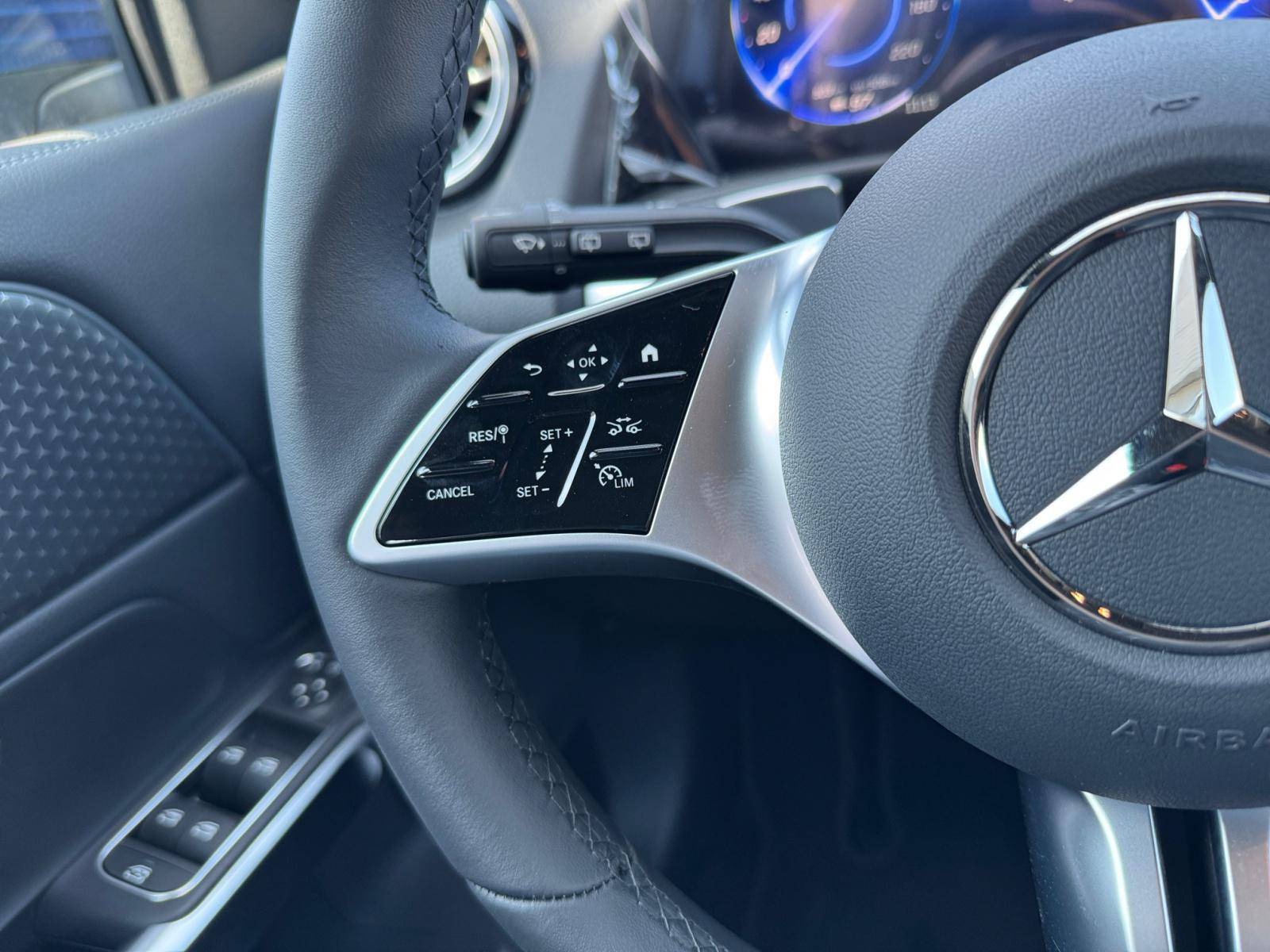 Image Mercedes-Benz EQB 250+ Business Edition  EQB 250+ Business Edition 250+ Business Edition