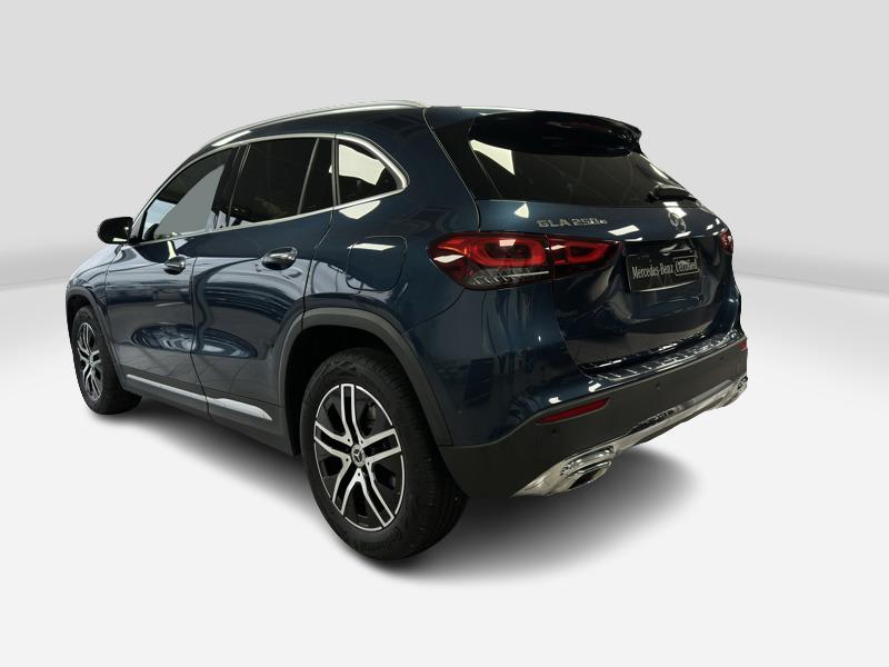 Image Mercedes-Benz GLA 250 e Business Line   250 e Business Line