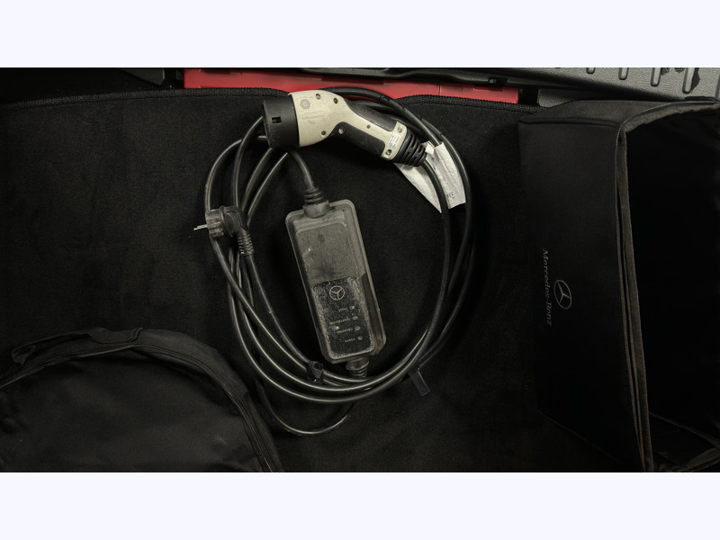 Image Mercedes-Benz GLA 250 e Business Line   250 e Business Line