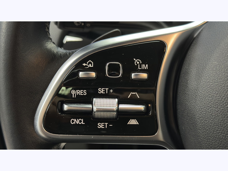 Image Mercedes-Benz GLA 250 e Business Line   250 e Business Line