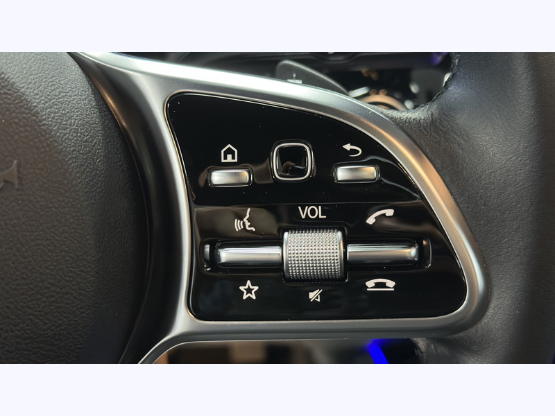 Image Mercedes-Benz GLA 250 e Business Line   250 e Business Line