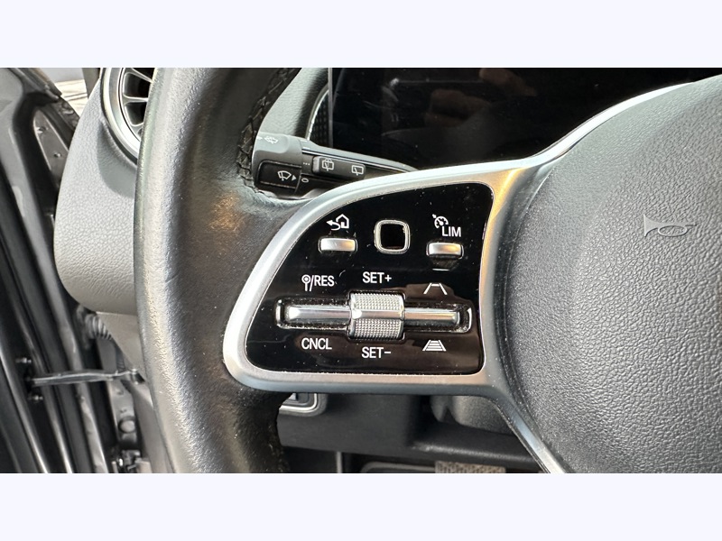 Image Mercedes-Benz GLB 200 d Business Line   200 d Business Line