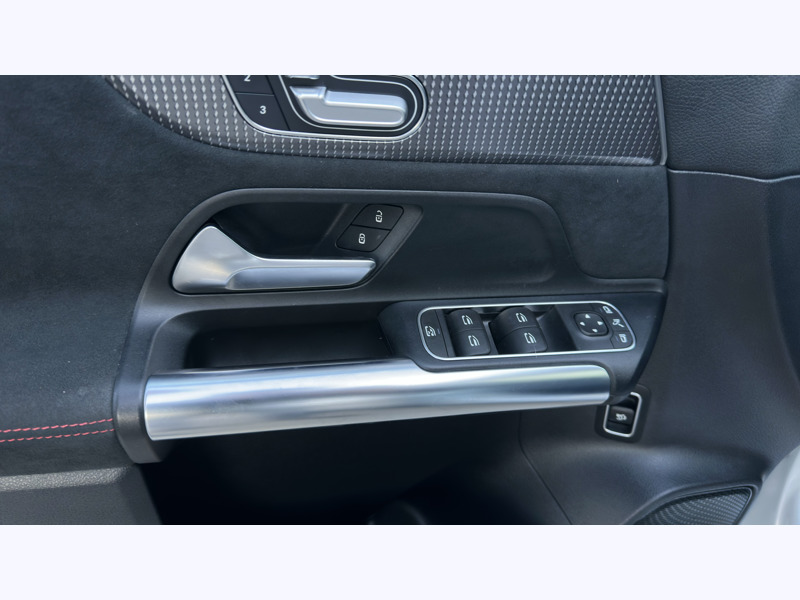 Image Mercedes-Benz EQA 250 AMG Line   250 AMG Line