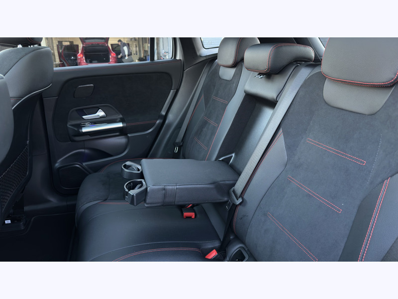 Image Mercedes-Benz EQA 250 AMG Line   250 AMG Line