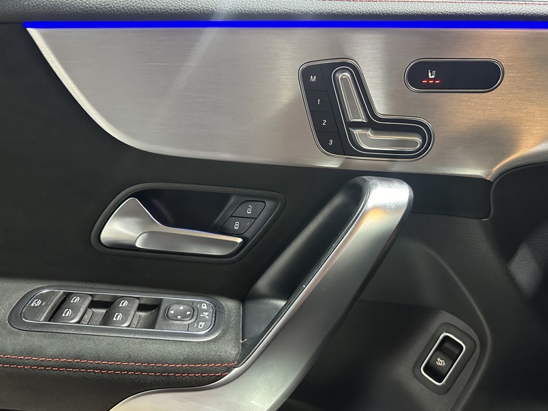 Image Mercedes-Benz CLA COUPÉ CLA 220 d Coupé AMG Line   CLA 220 d Coupé AMG Line