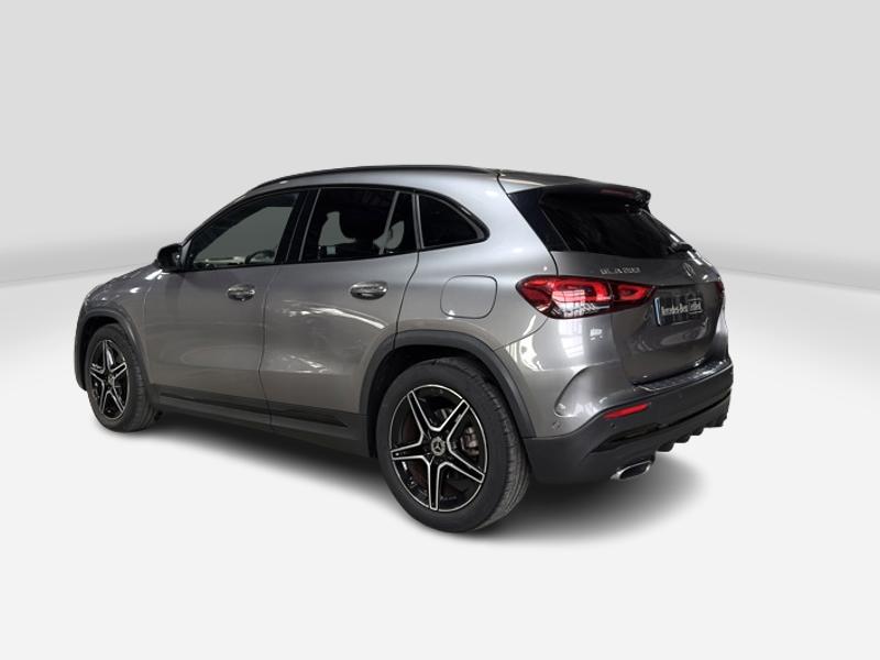 Image Mercedes-Benz GLA 200 AMG Line  GLA 200 7G-DCT AMG Line 200 AMG Line