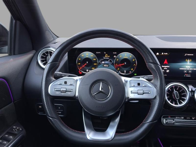 Image Mercedes-Benz GLA 200 AMG Line  GLA 200 7G-DCT AMG Line 200 AMG Line
