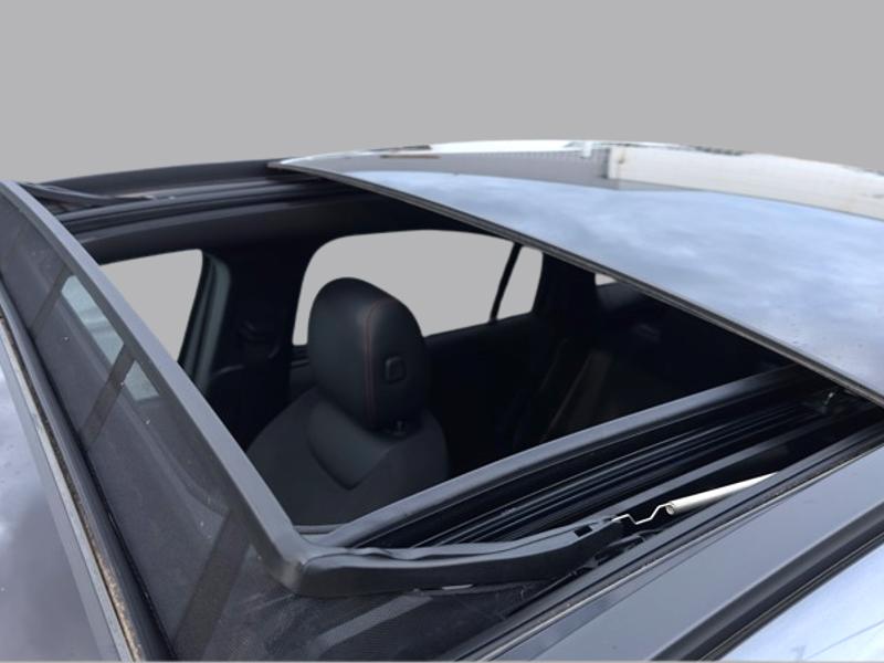 Image Mercedes-Benz GLA 200 AMG Line  GLA 200 7G-DCT AMG Line 200 AMG Line