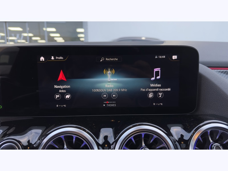 Image Mercedes-Benz GLA 200 AMG Line  GLA 200 7G-DCT AMG Line 200 AMG Line