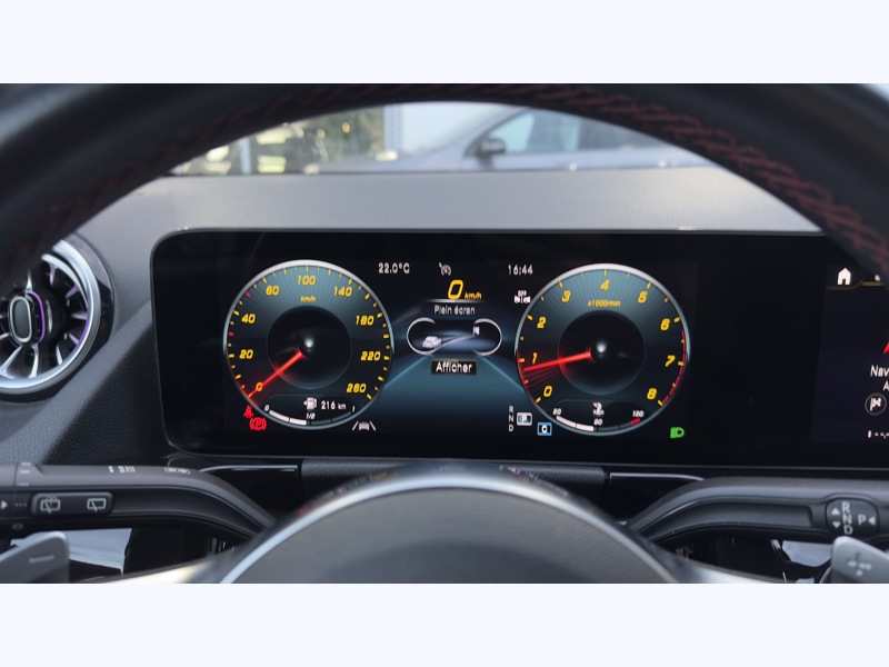 Image Mercedes-Benz GLA 200 AMG Line  GLA 200 7G-DCT AMG Line 200 AMG Line