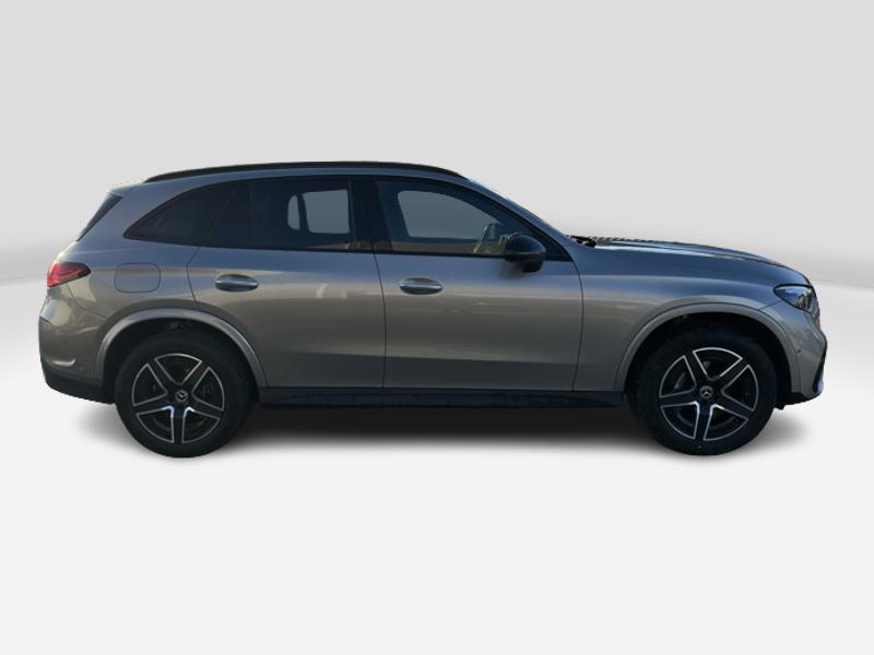 Image Mercedes-Benz GLC SUV GLC 300 e  Hybrid EQ 4MATIC AMG Line   GLC 300 e  Hybrid EQ 4MATIC AMG Line