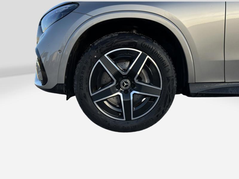 Image Mercedes-Benz GLC SUV GLC 300 e  Hybrid EQ 4MATIC AMG Line   GLC 300 e  Hybrid EQ 4MATIC AMG Line