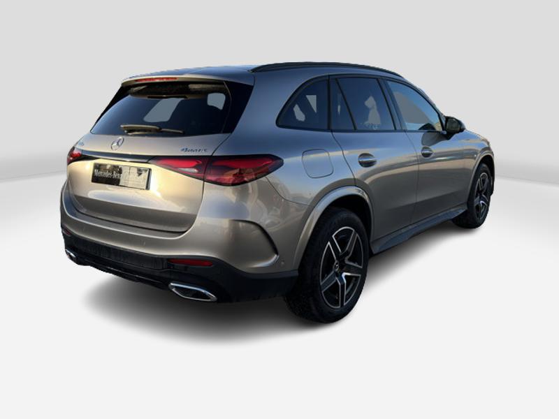 Image Mercedes-Benz GLC SUV GLC 300 e  Hybrid EQ 4MATIC AMG Line   GLC 300 e  Hybrid EQ 4MATIC AMG Line