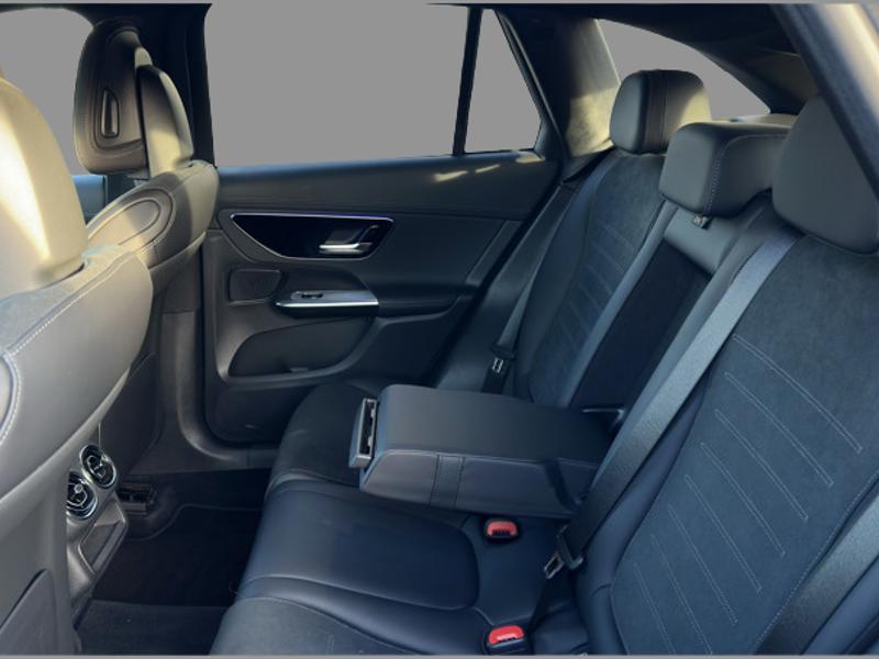 Image Mercedes-Benz GLC SUV GLC 300 e  Hybrid EQ 4MATIC AMG Line   GLC 300 e  Hybrid EQ 4MATIC AMG Line