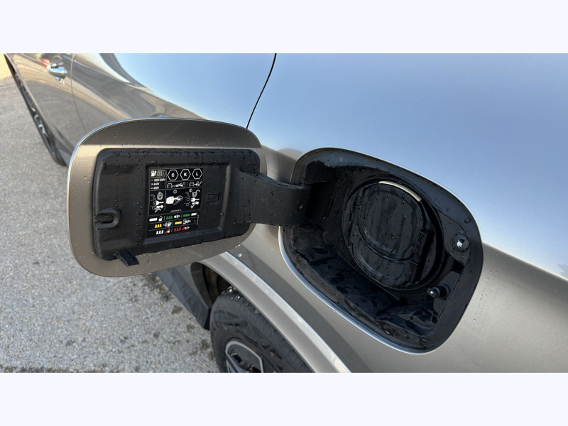 Image Mercedes-Benz GLC SUV GLC 300 e  Hybrid EQ 4MATIC AMG Line   GLC 300 e  Hybrid EQ 4MATIC AMG Line