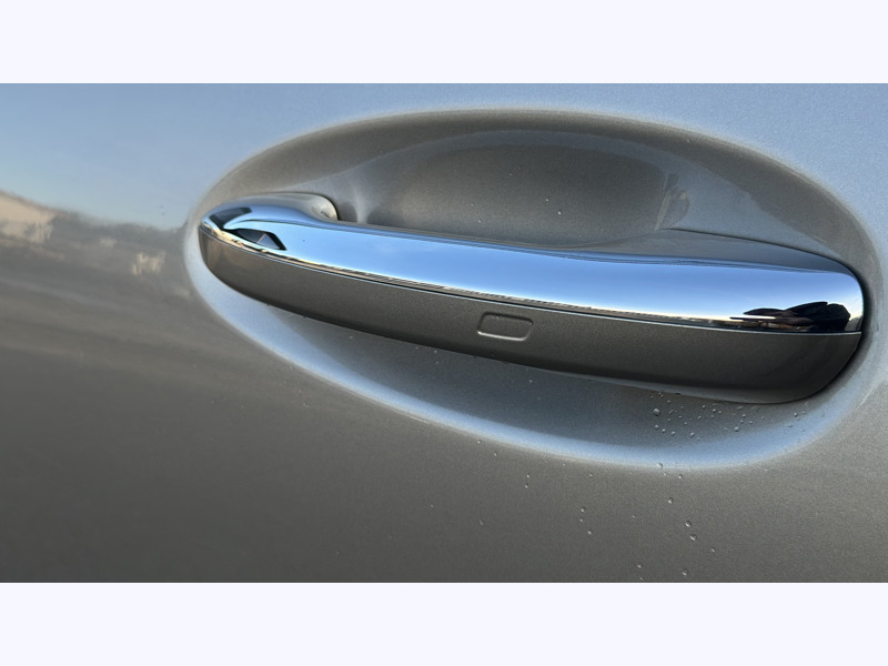 Image Mercedes-Benz GLC SUV GLC 300 e  Hybrid EQ 4MATIC AMG Line   GLC 300 e  Hybrid EQ 4MATIC AMG Line