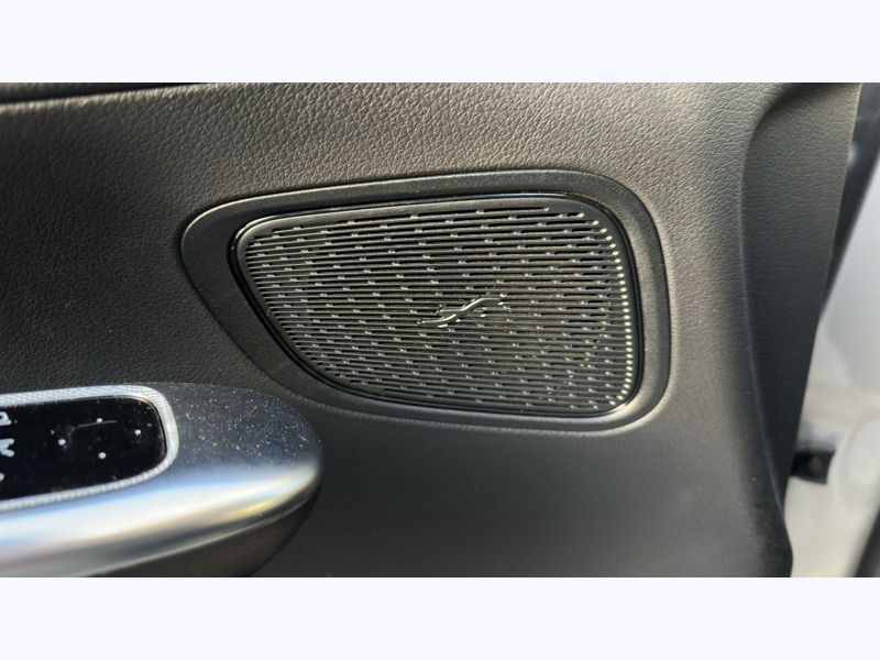 Image Mercedes-Benz GLC SUV GLC 300 e  Hybrid EQ 4MATIC AMG Line   GLC 300 e  Hybrid EQ 4MATIC AMG Line