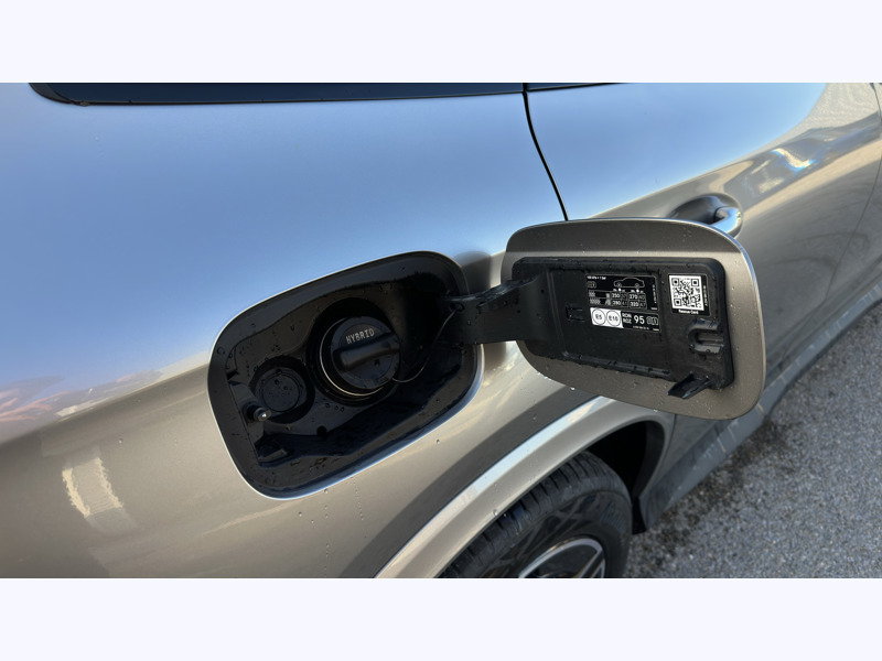 Image Mercedes-Benz GLC SUV GLC 300 e  Hybrid EQ 4MATIC AMG Line   GLC 300 e  Hybrid EQ 4MATIC AMG Line