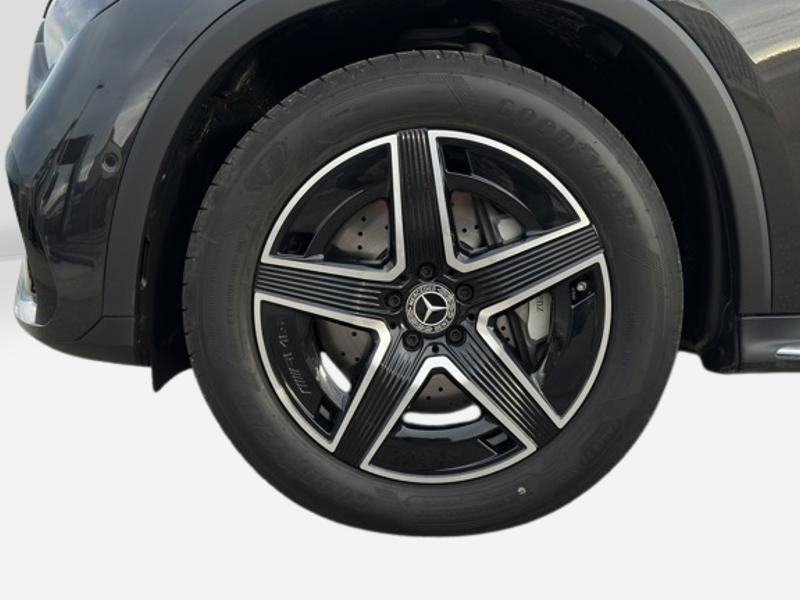 Image Mercedes-Benz GLC SUV GLC 220 d 4MATIC AMG Line  GLC 220 d 4MATIC AMG Line GLC 220 d 4MATIC AMG Line