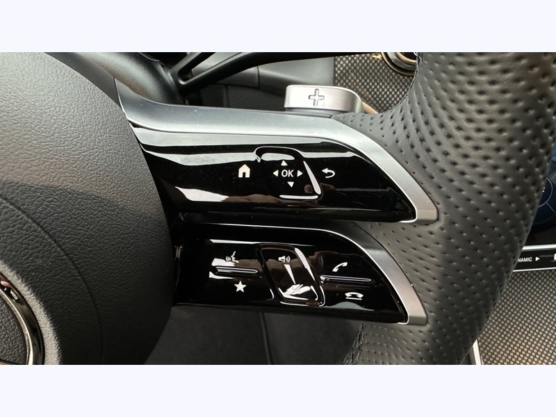 Image Mercedes-Benz GLC SUV GLC 220 d 4MATIC AMG Line  GLC 220 d 4MATIC AMG Line GLC 220 d 4MATIC AMG Line