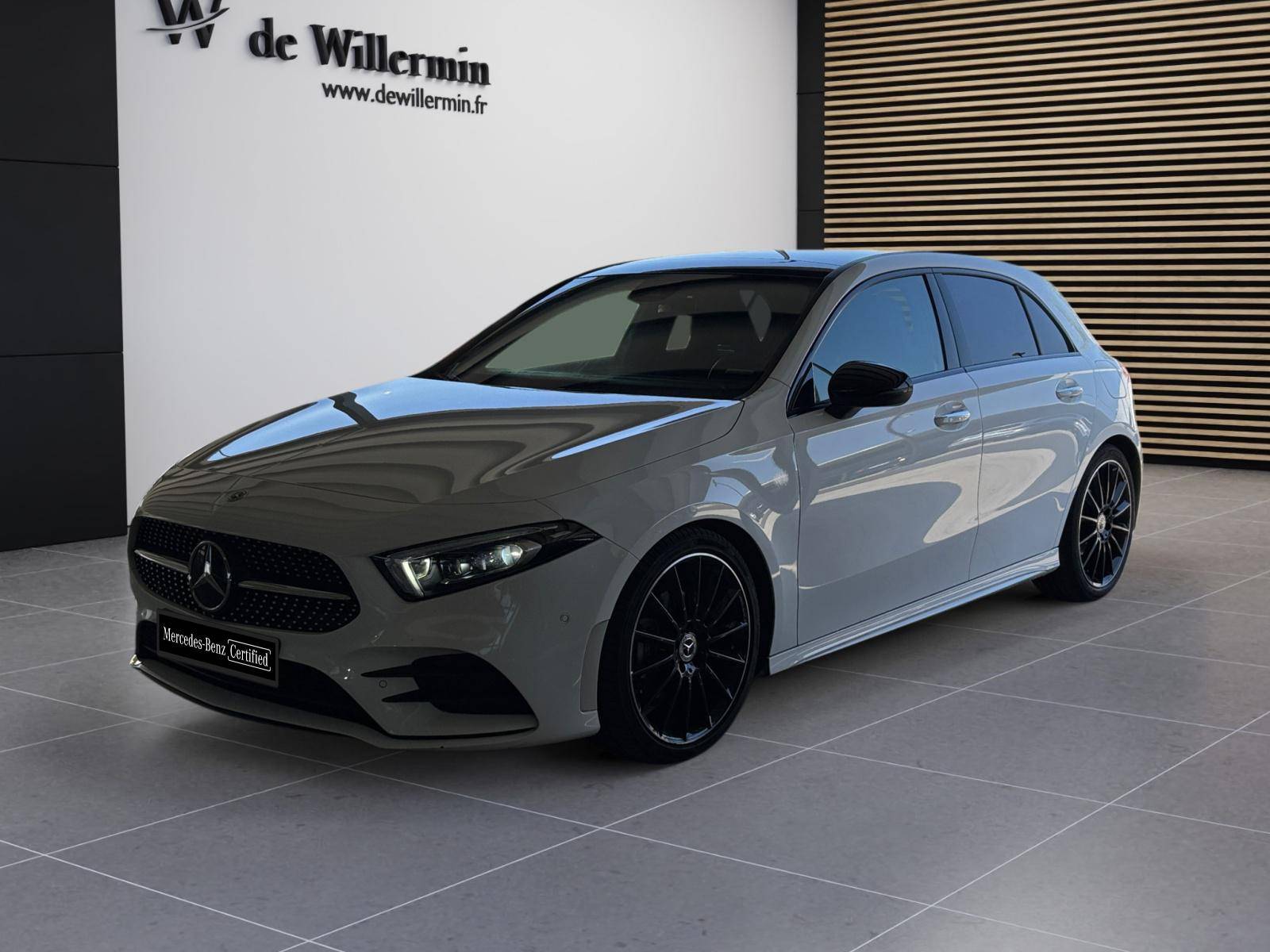 Photo MERCEDES CLASSE A Classe A 180 7G-DCT