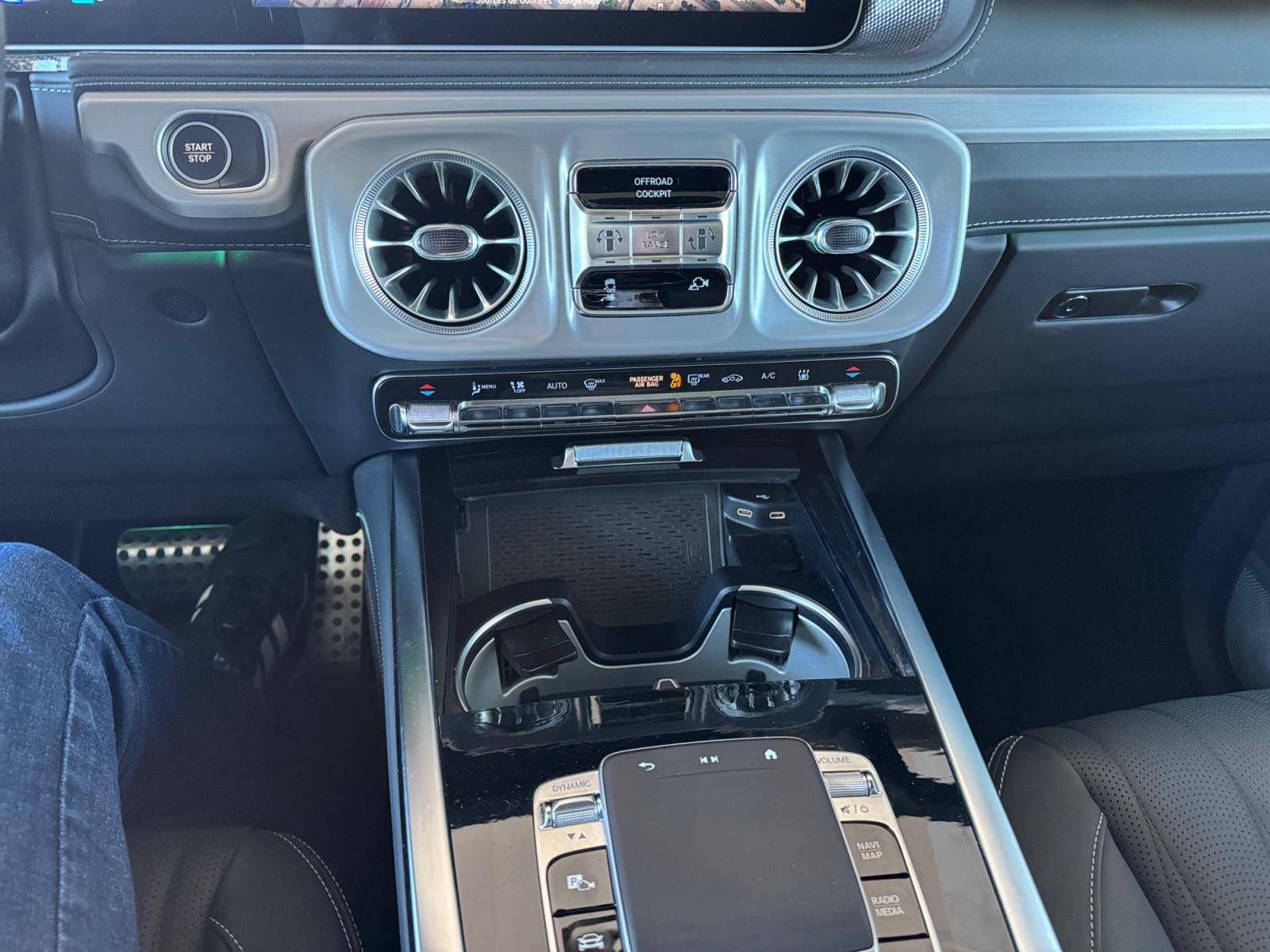 Image Mercedes-Benz CLASSE G G 580 avec technologie EQ AMG Line  G 580 avec technologie EQ AMG Line G 580 avec technologie EQ AMG Line