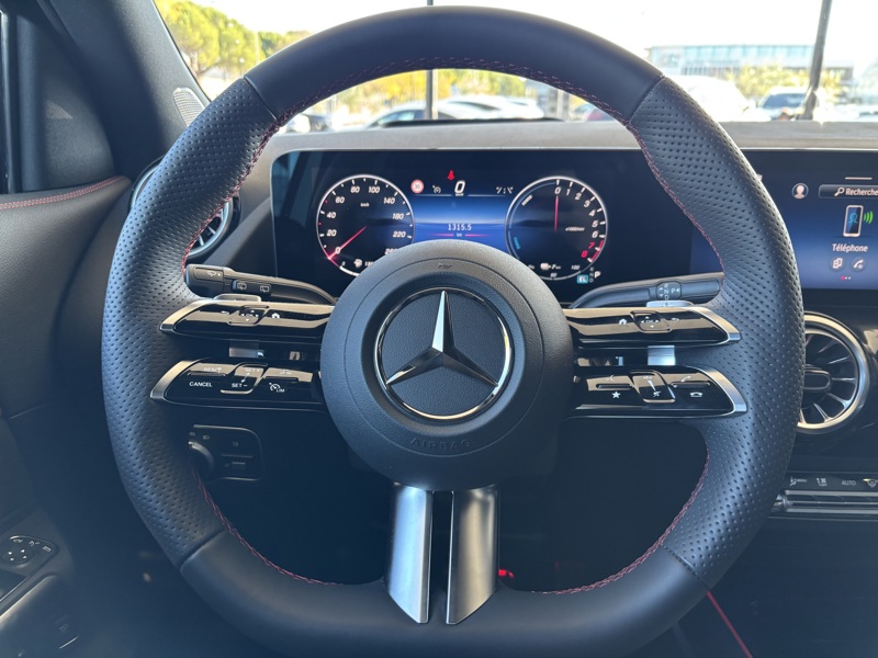 Image Mercedes-Benz GLA 250 e Hybrid EQ AMG Line  GLA 250 e Hybrid EQ AMG Line 250 e Hybrid EQ AMG Line