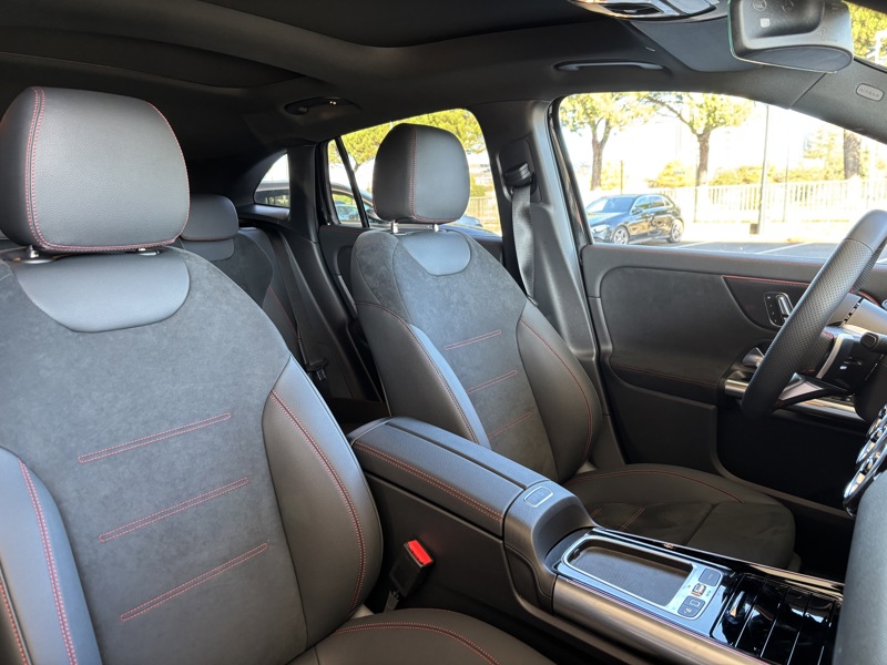 Image Mercedes-Benz GLA 250 e Hybrid EQ AMG Line  GLA 250 e Hybrid EQ AMG Line 250 e Hybrid EQ AMG Line