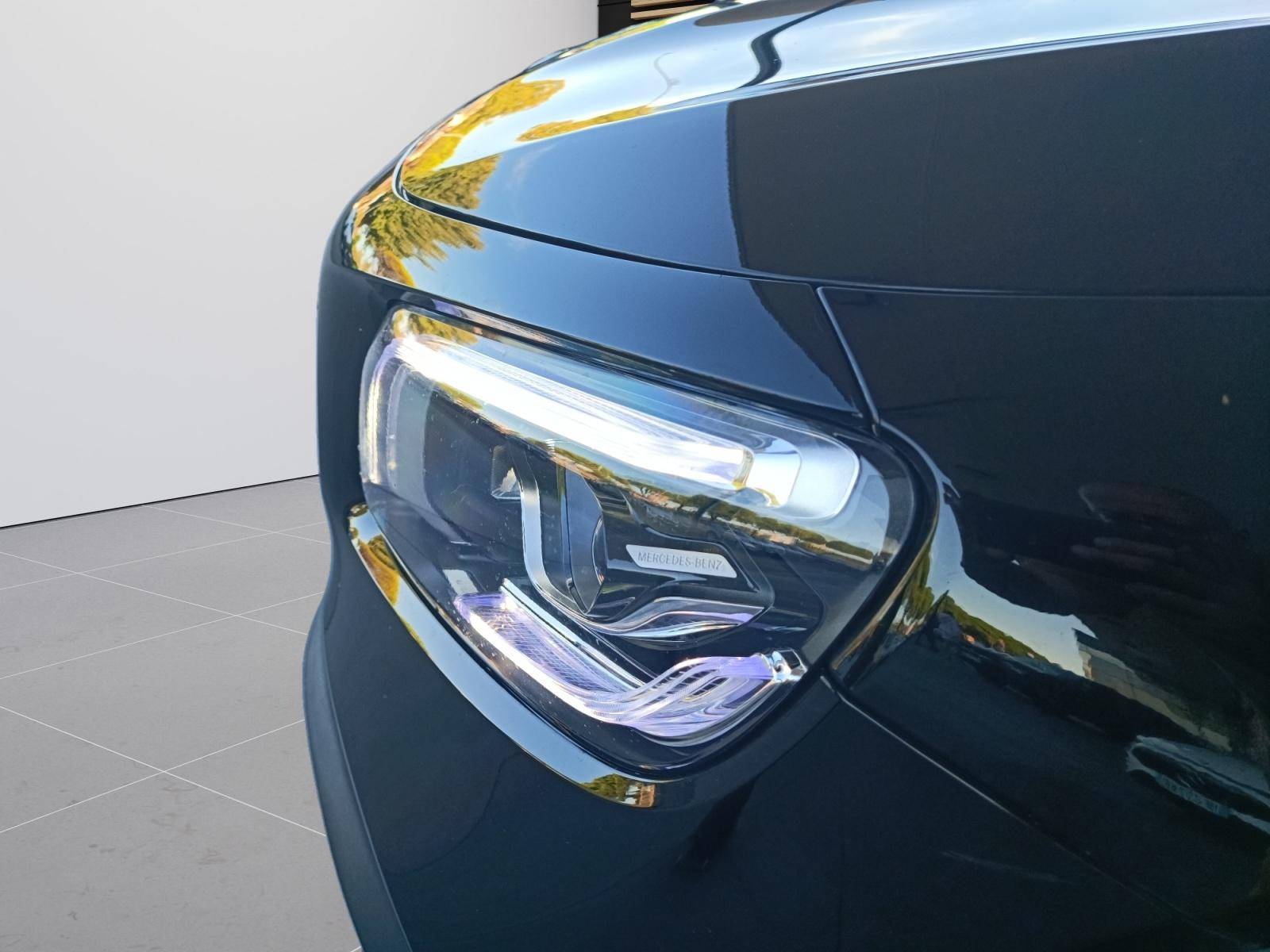 Image Mercedes-Benz GLB 200 d AMG Line  GLB 200 d AMG Line 200 d AMG Line