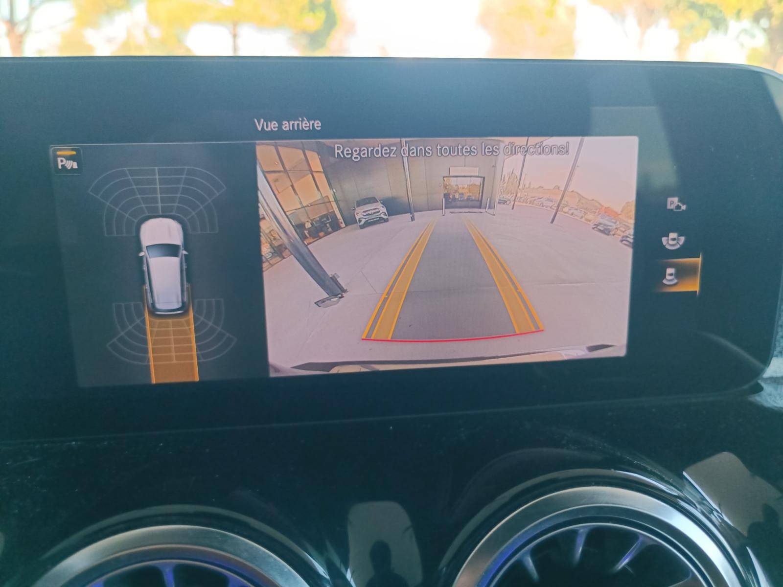 Image Mercedes-Benz GLB 200 d AMG Line  GLB 200 d AMG Line 200 d AMG Line