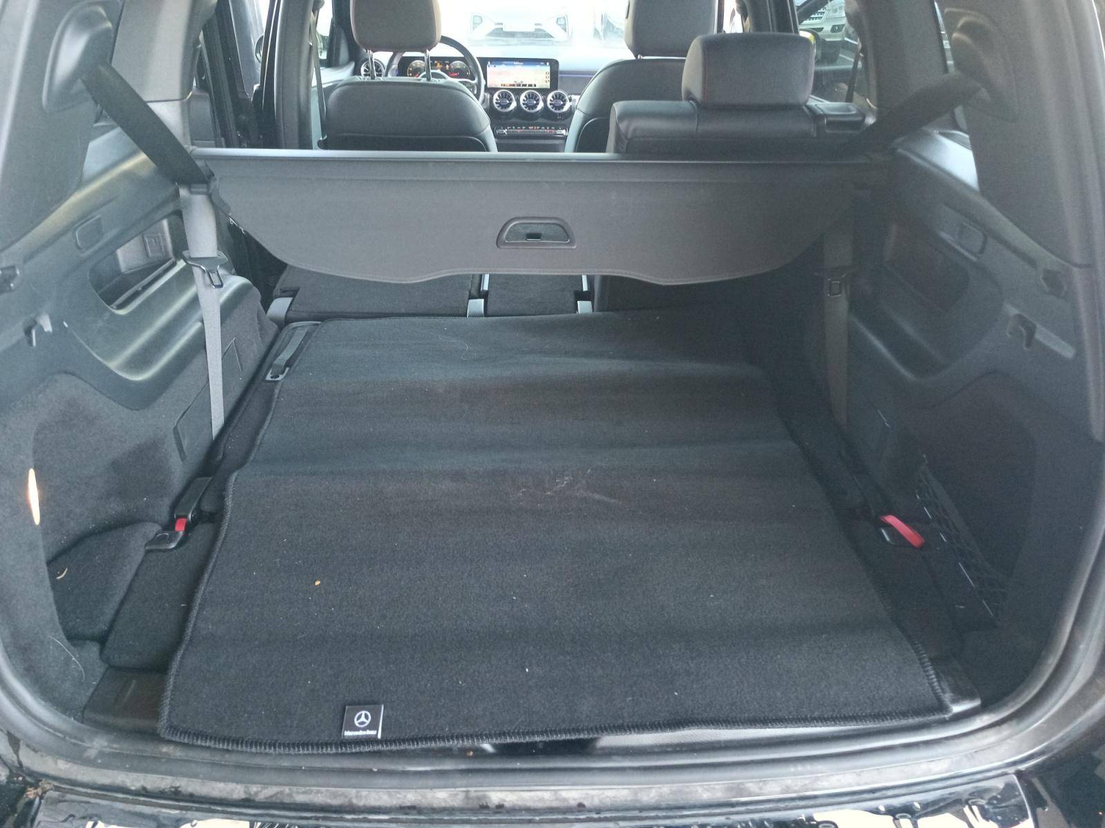 Image Mercedes-Benz GLB 200 d AMG Line  GLB 200 d AMG Line 200 d AMG Line