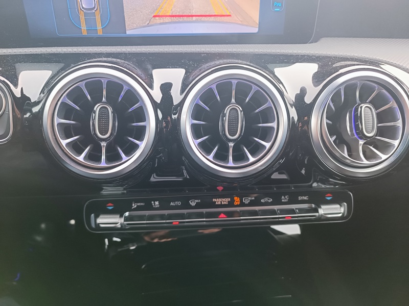 Image Mercedes-Benz CLASSE A 200 d AMG Line   200 d AMG Line