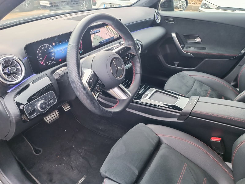 Image Mercedes-Benz CLASSE A 200 d AMG Line   200 d AMG Line