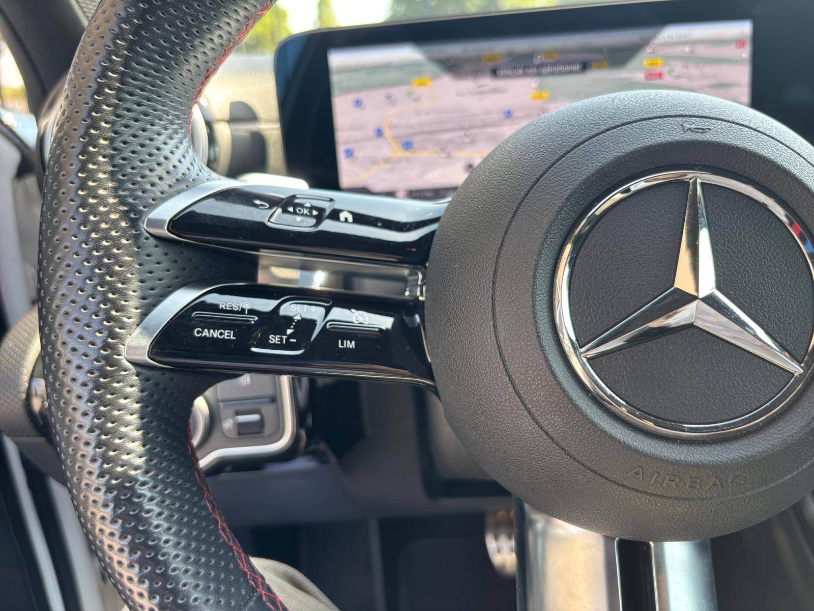 Image Mercedes-Benz CLASSE A 250 e AMG Line  Classe A 250 e Hybrid EQ Berline AMG Line 250 e AMG Line