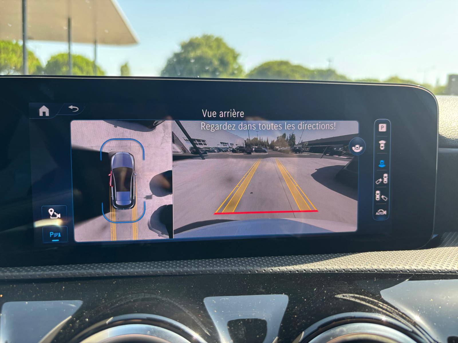 Image Mercedes-Benz CLASSE A 250 e AMG Line  Classe A 250 e Hybrid EQ Berline AMG Line 250 e AMG Line