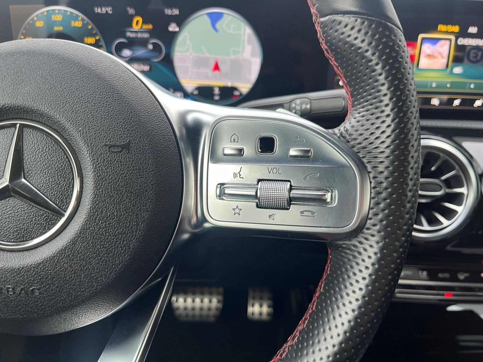 Image Mercedes-Benz CLASSE A 200 d AMG Line  A200D AMG LINE 8G-DCT 200 d AMG Line