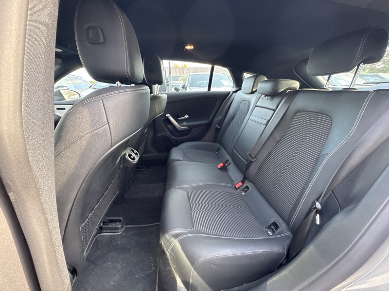 Image Mercedes-Benz CLA SHOOTING BRAKE CLA 200 Shooting Brake Business Line Pack Progressive  CLA 200 Shooting Brake Business Line