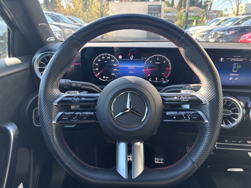 Image Mercedes-Benz CLASSE A 180 d AMG Line   180 d AMG Line