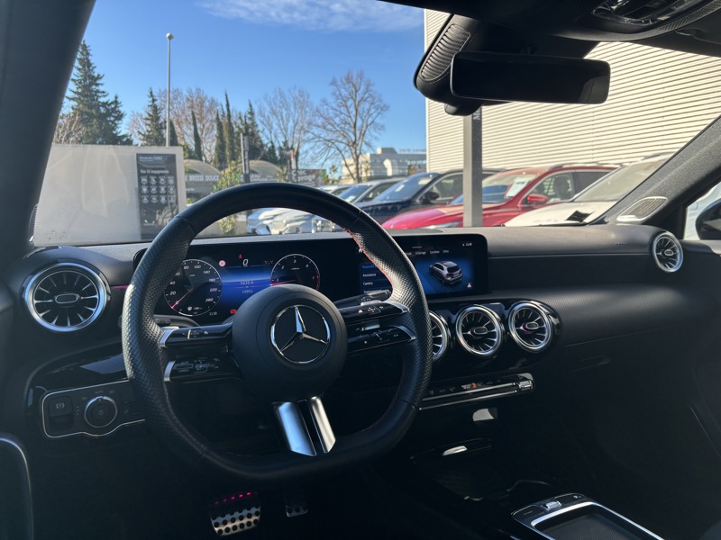 Image Mercedes-Benz CLASSE A 180 d AMG Line   180 d AMG Line