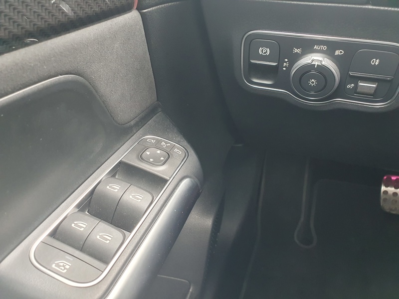 Image Mercedes-Benz CLASSE B 200 d AMG Line  Classe B 200 d AMG Line 200 d AMG Line