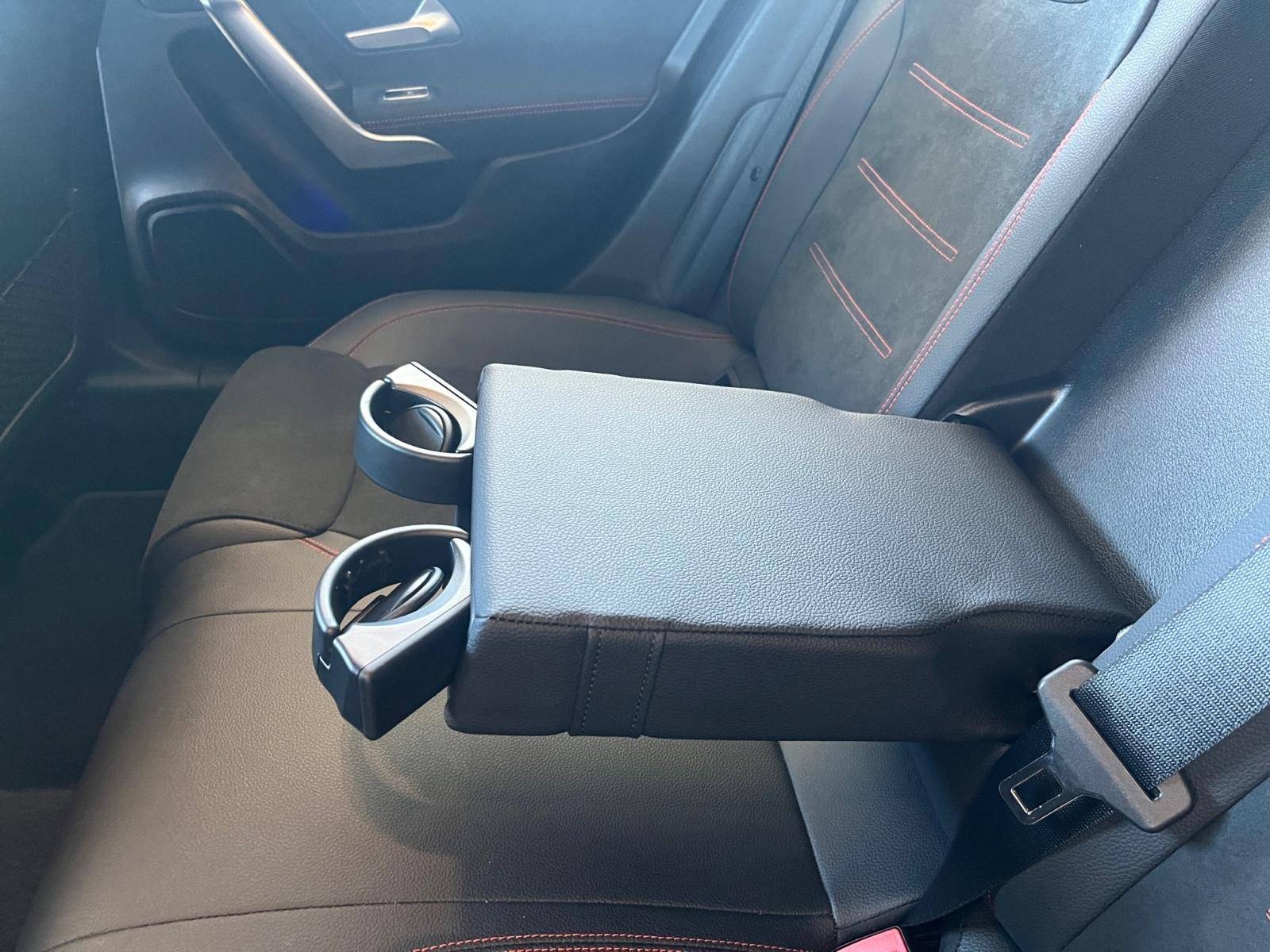 Image Mercedes-Benz CLASSE A 180 d AMG Line  Classe A 180 d AMG Line 180 d AMG Line