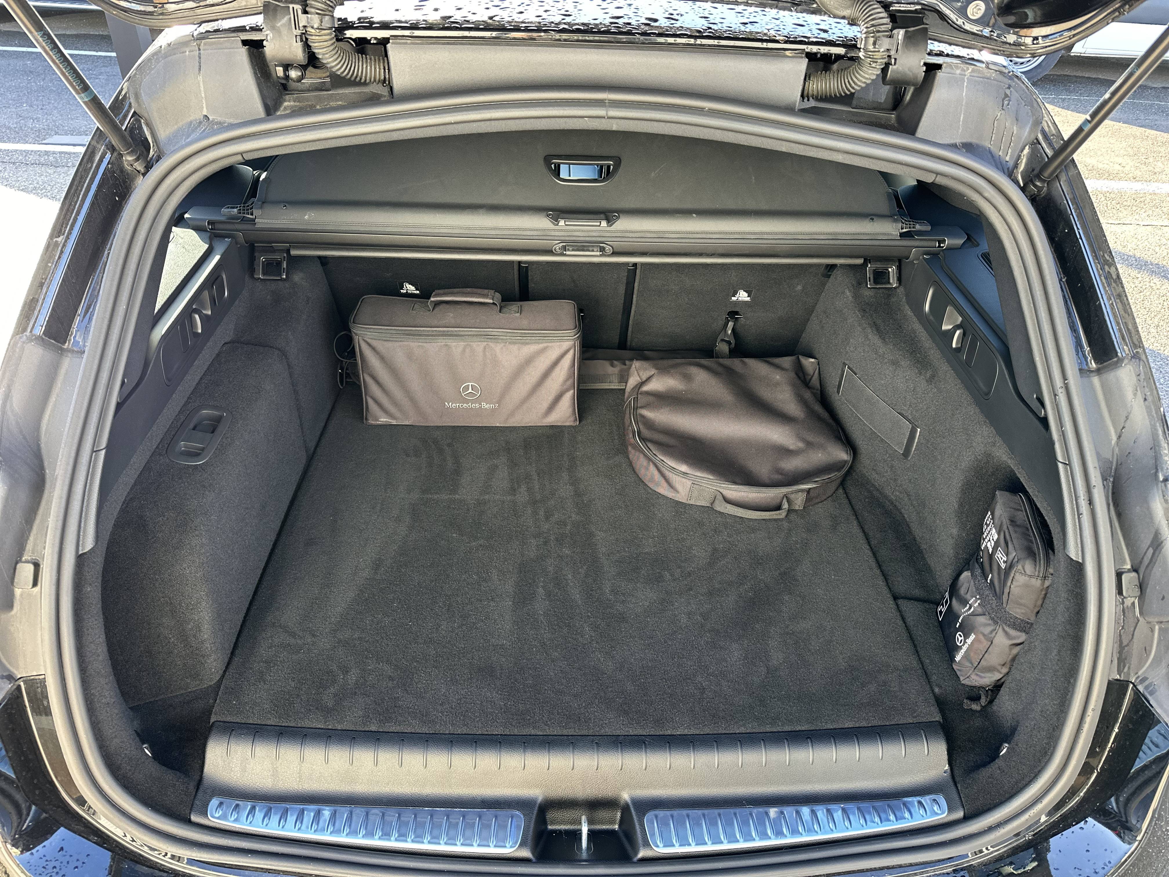 Image Mercedes-Benz CLASSE C BREAK Classe C 300 e Break AMG line  Classe C 300 e Hybrid EQ Break AMG Line Classe C 300 e Break AMG line