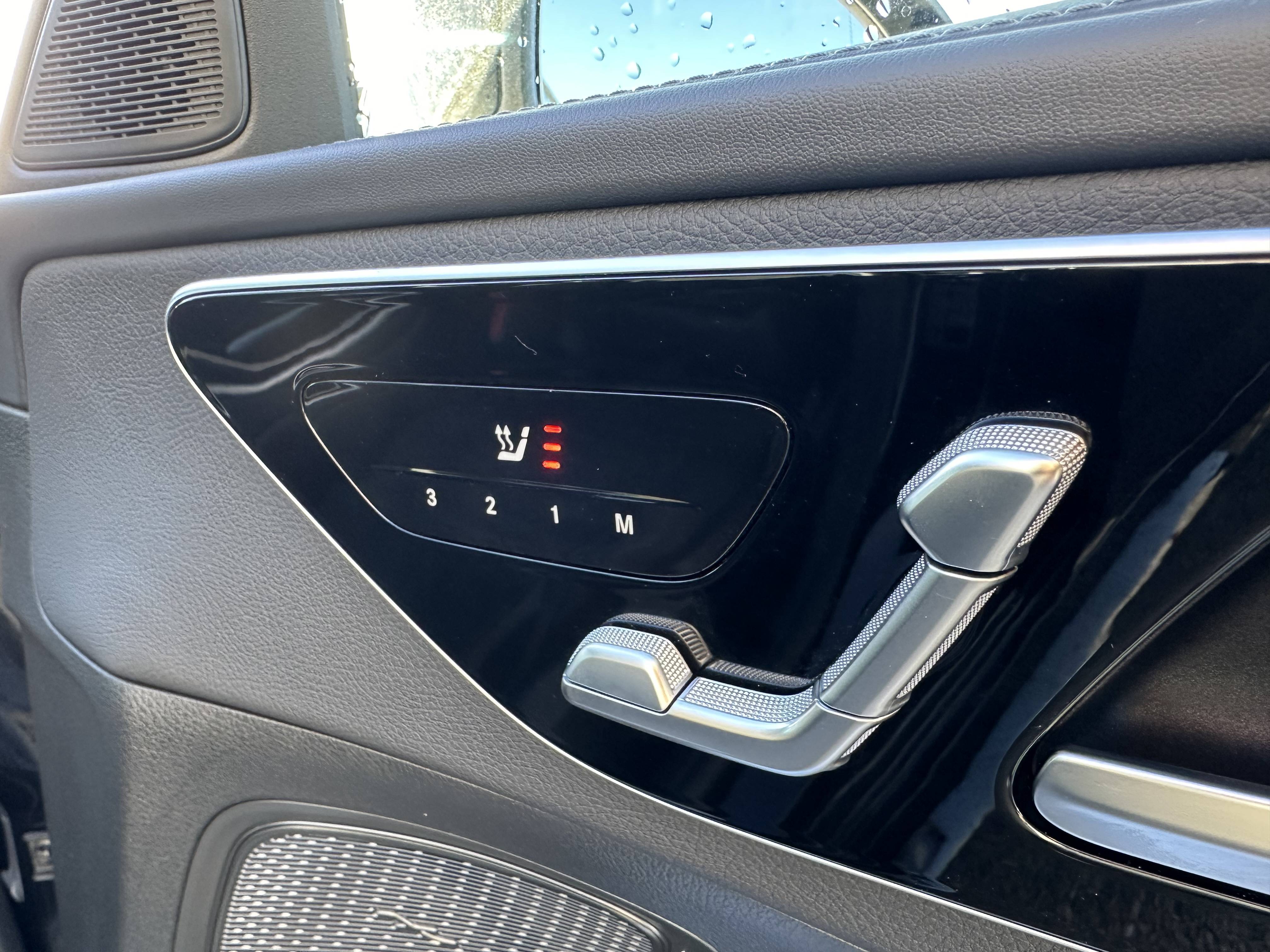 Image Mercedes-Benz CLASSE C BREAK Classe C 300 e Break AMG line  Classe C 300 e Hybrid EQ Break AMG Line Classe C 300 e Break AMG line